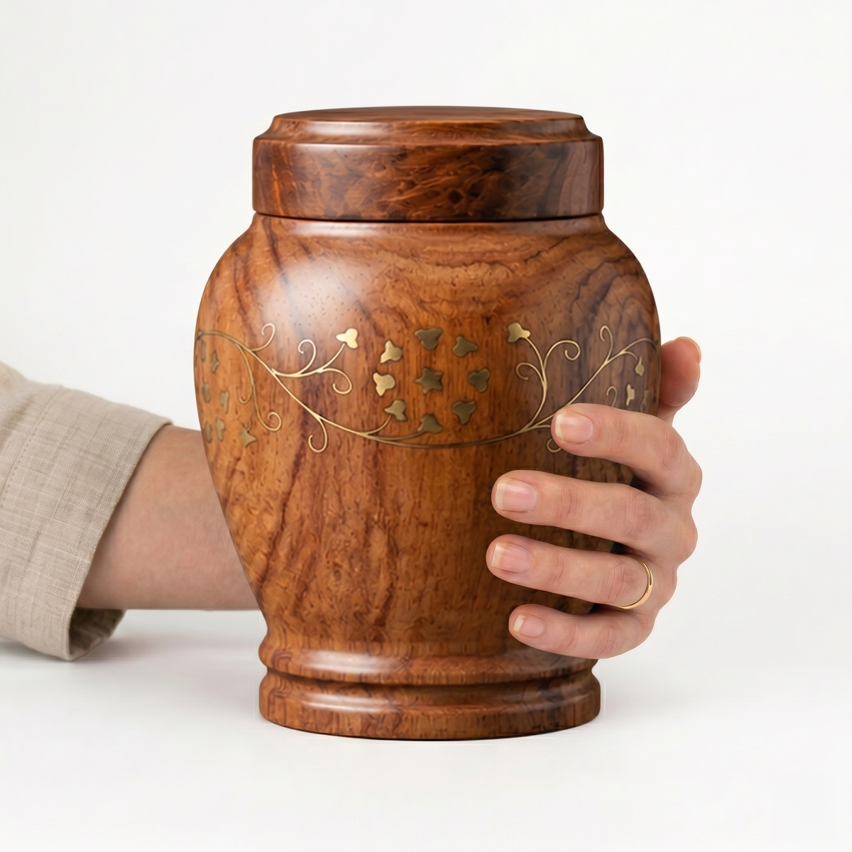 Adair cremation urn, 3.0 size scale view