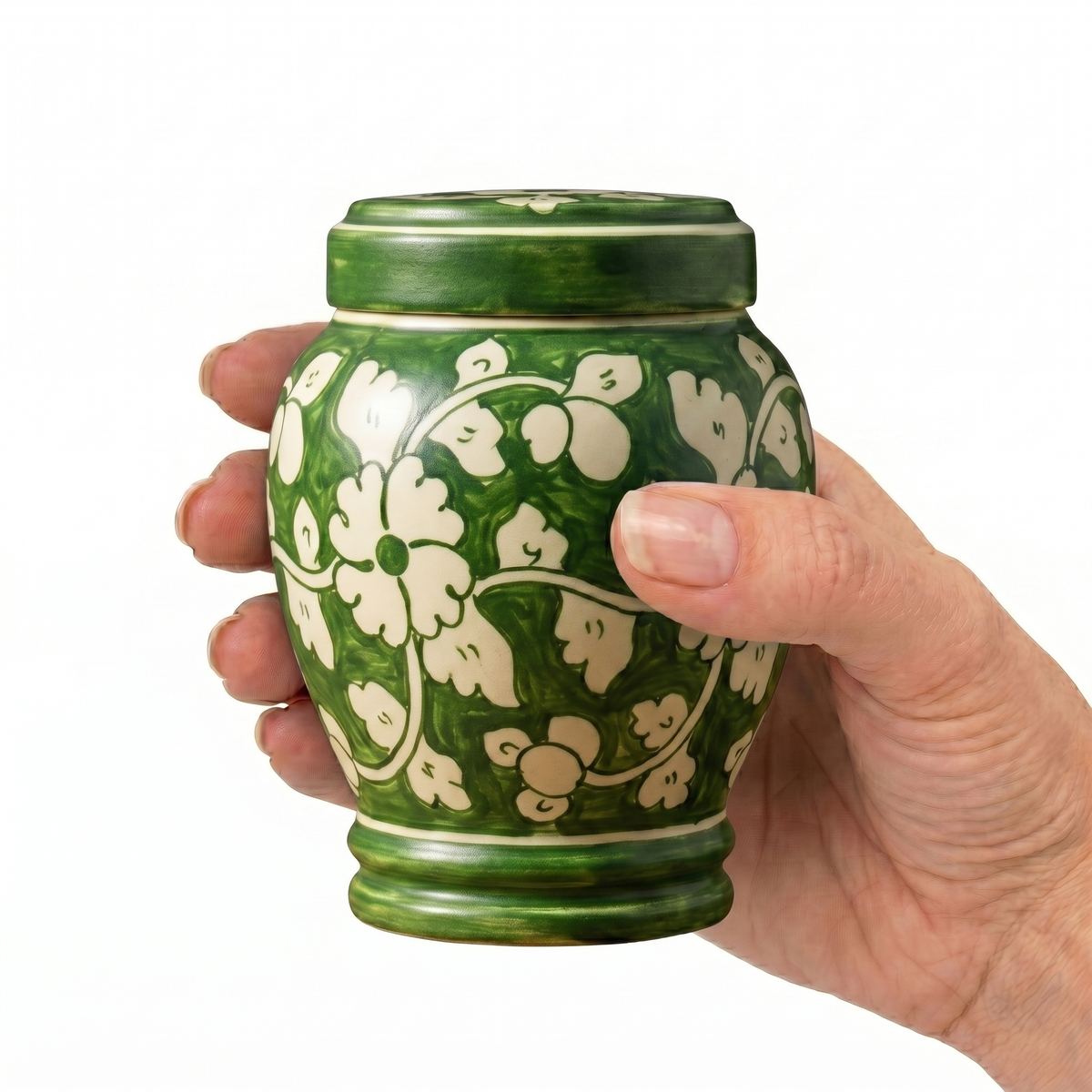 Alder cremation urn, MINI+ size scale view