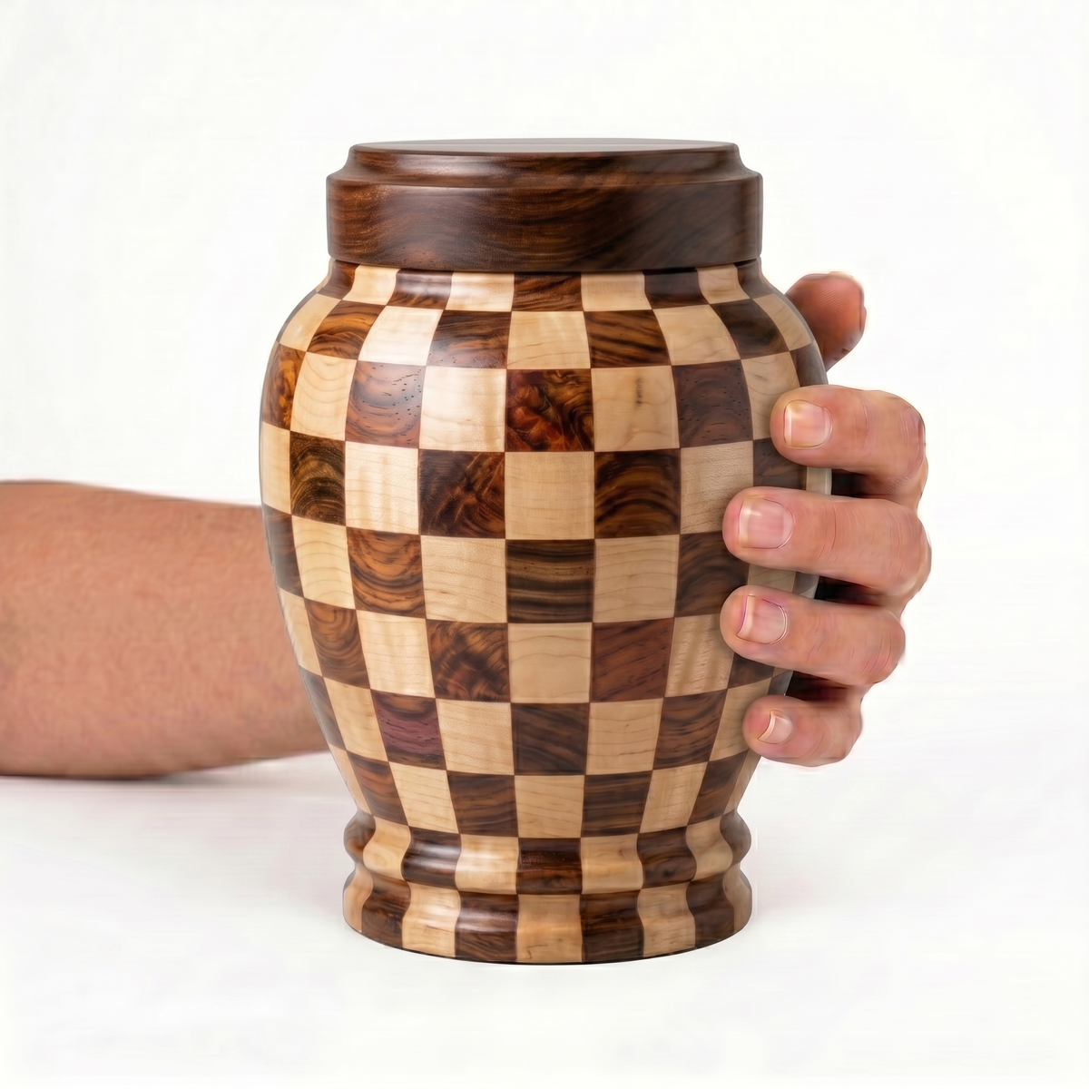 Dama cremation urn, 2.0 size scale view