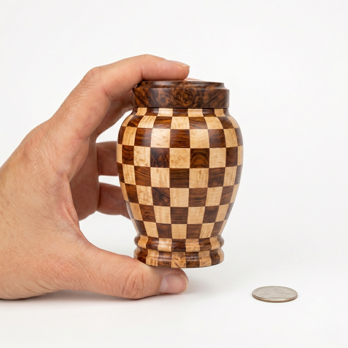 Dama cremation urn, MINI size scale view