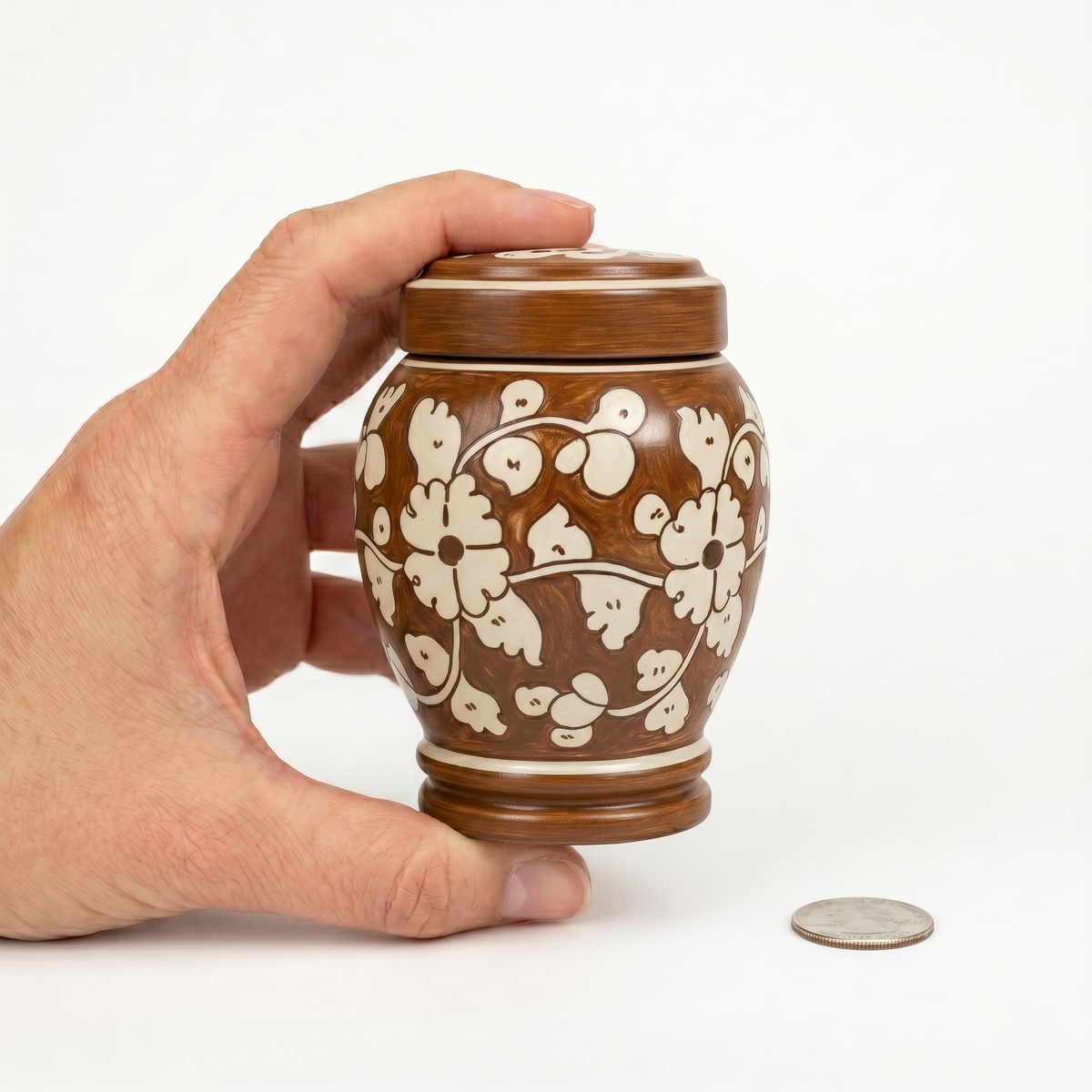 Elm cremation urn, MINI size scale view