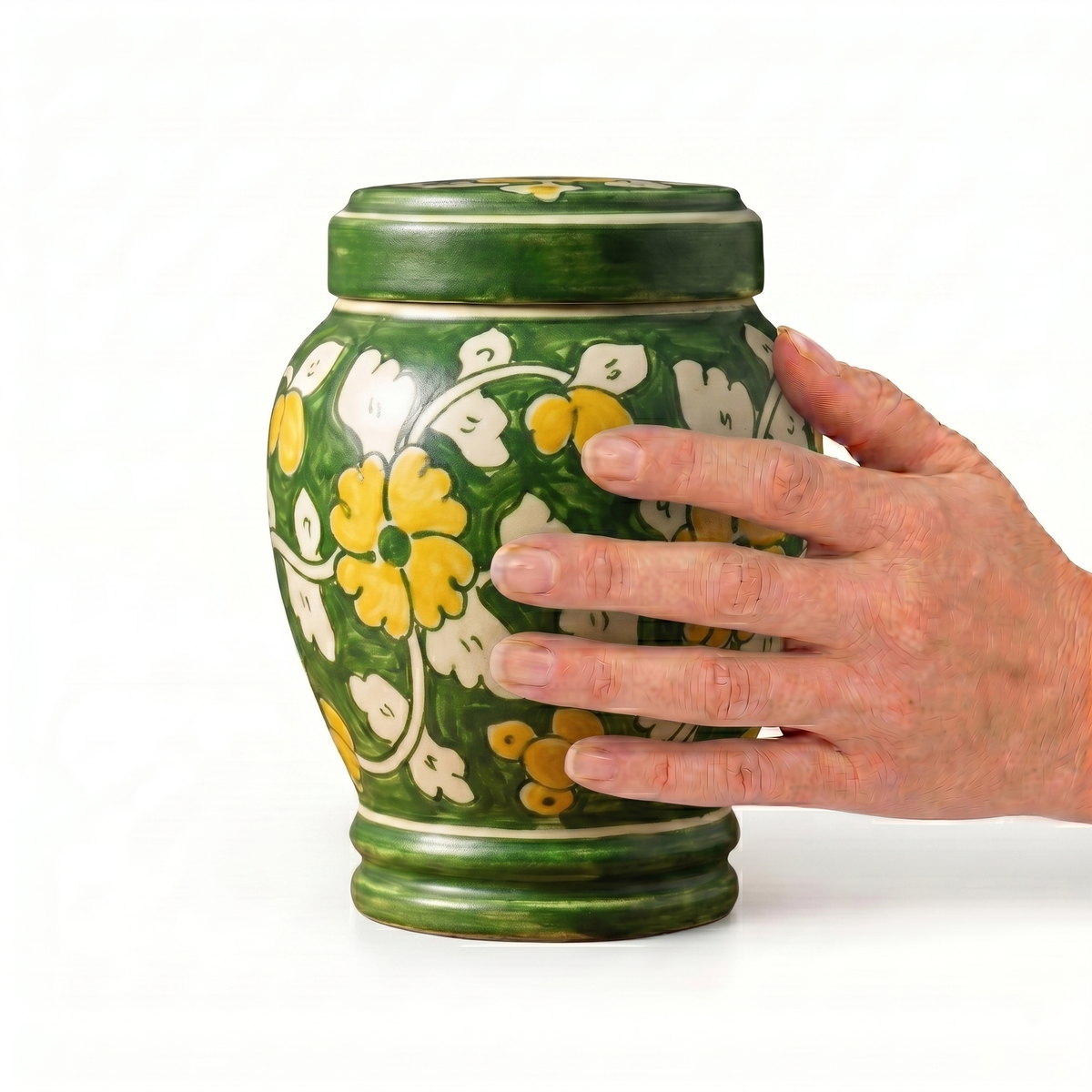 Liora cremation urn, 1.0 size scale view