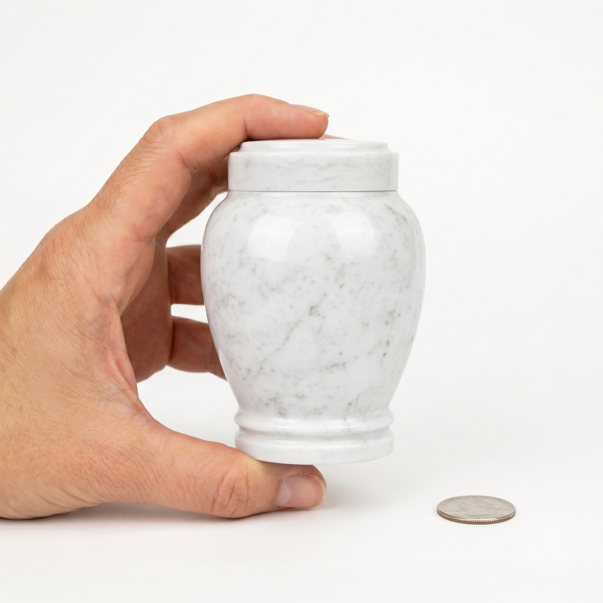 Luna cremation urn, MINI size scale view