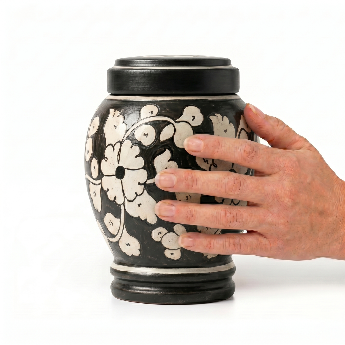 Raven cremation urn, 1.0 size scale view