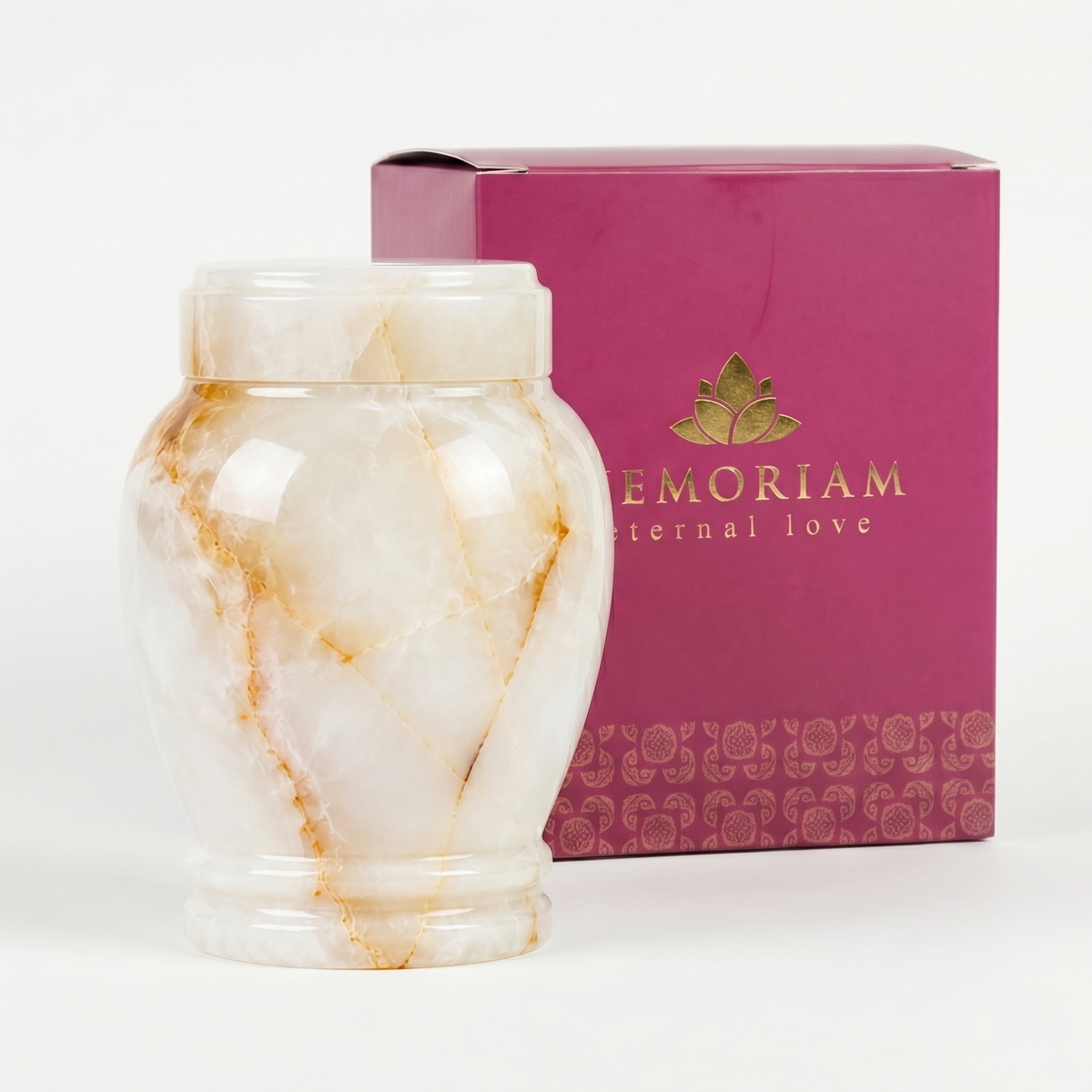 Suki cremation urn packaging